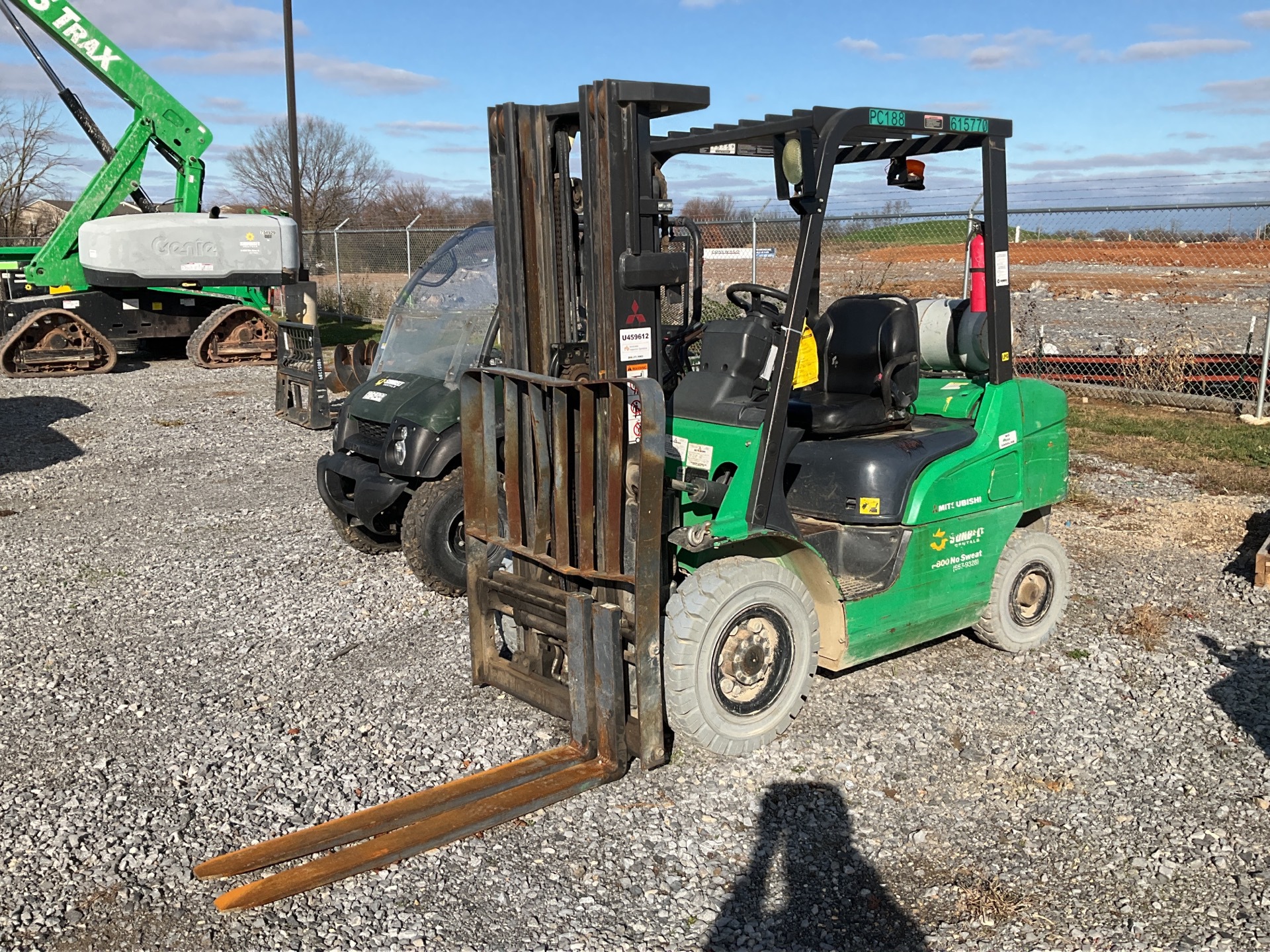 2014 Mitsubishi FG25N 3950 lb Pneumatic Tire Forklift