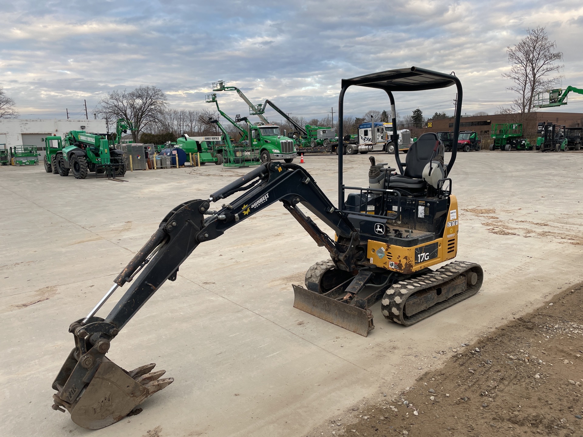 2016 John Deere 17G Mini Excavator