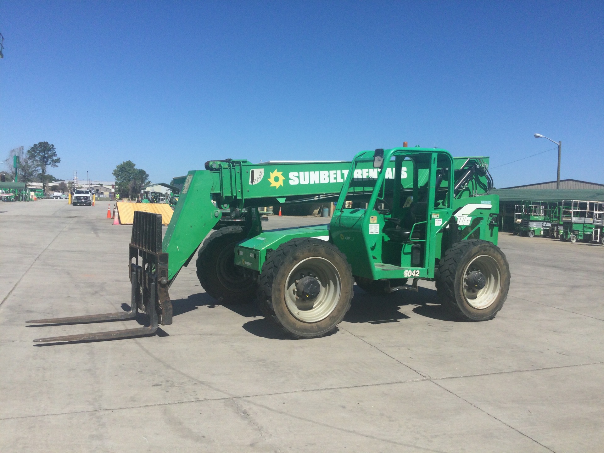 2014 SkyTrak 6042 Telehandler