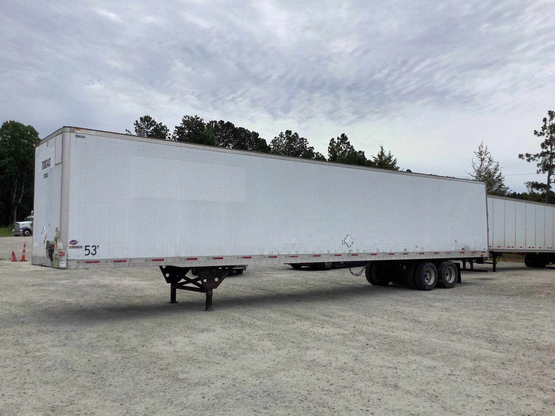 2008 Utility Dry Van 53 ft T/A Van Trailer