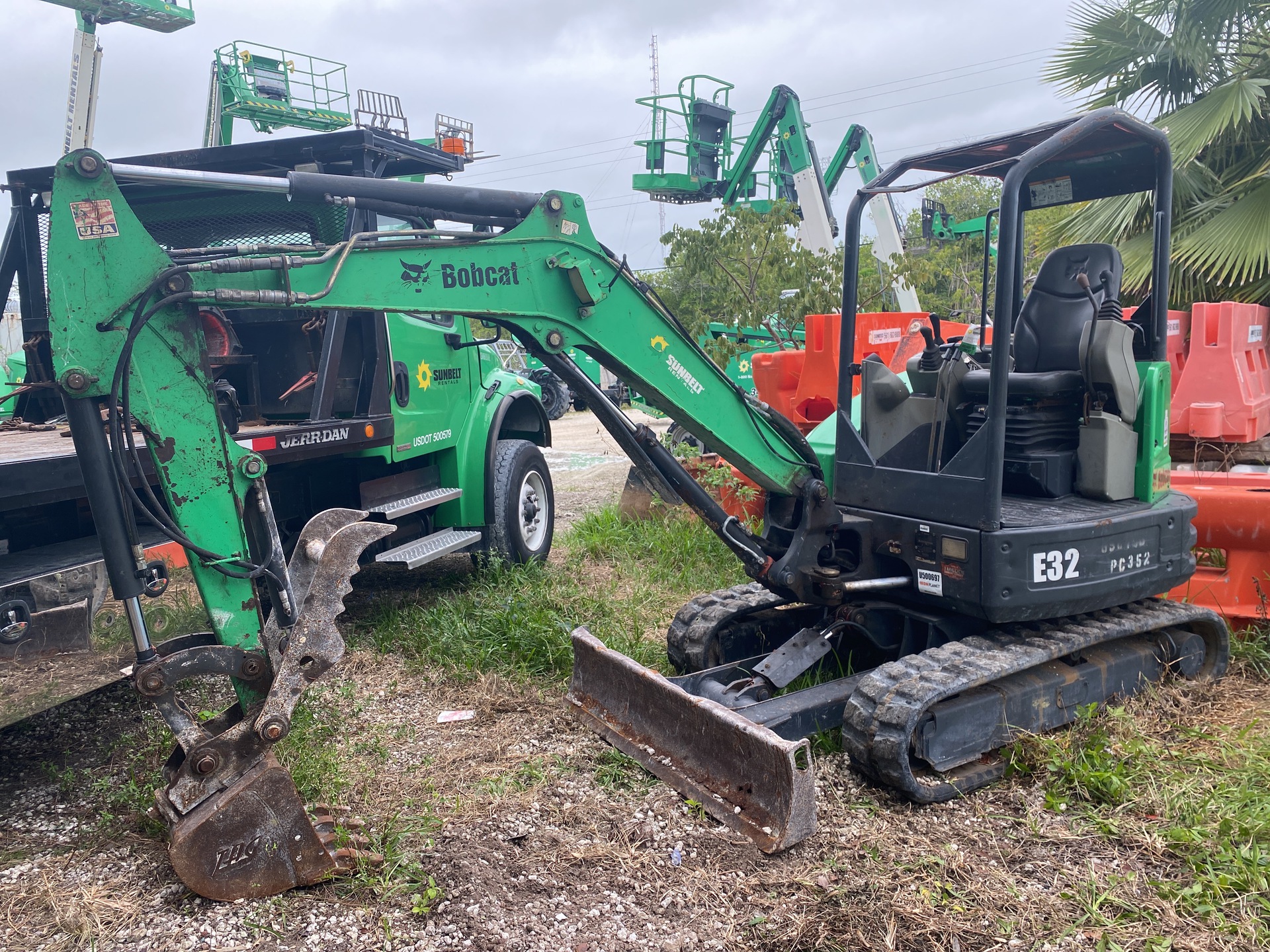 2014 Bobcat E32 Mini Excavator