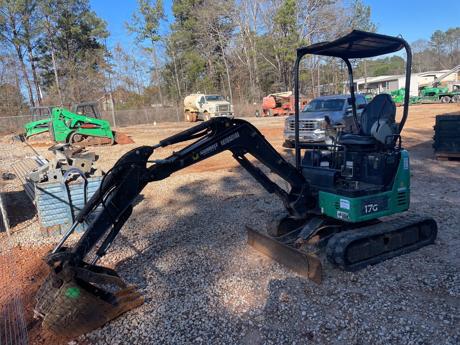 2015 John Deere 17G Mini Excavator