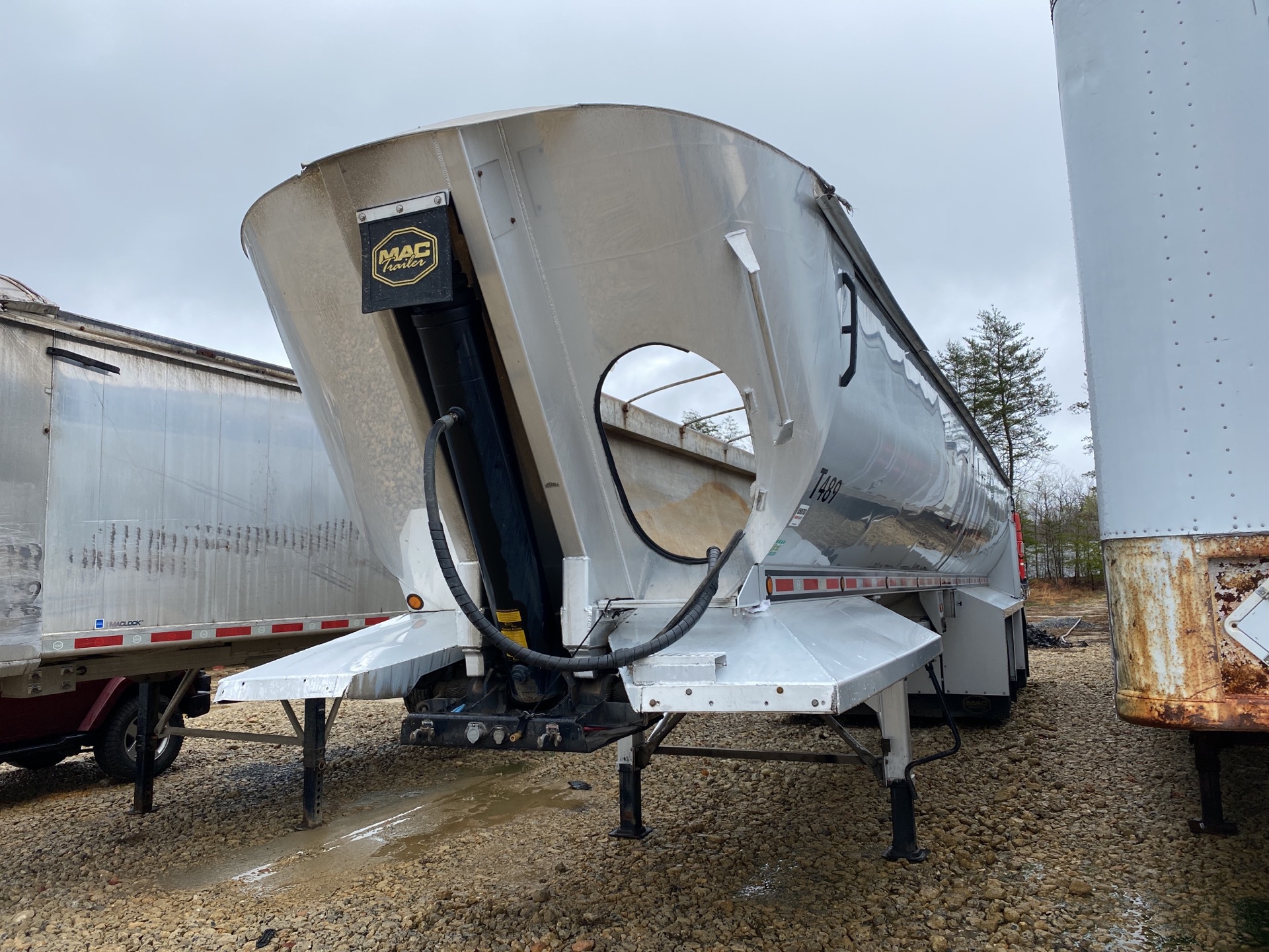 2016 MAC Frameless T/A Aluminum End Dump Trailer