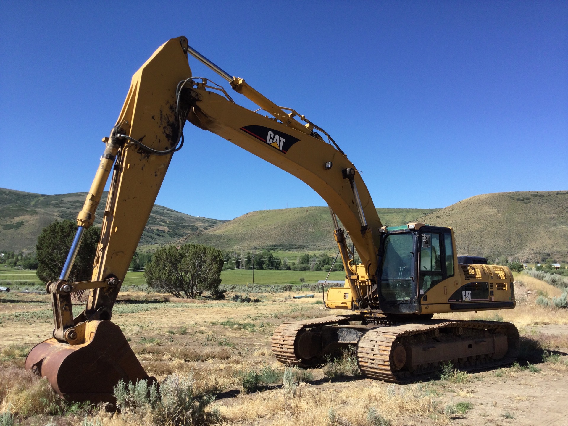 2005 Cat 330C Tracked Excavator