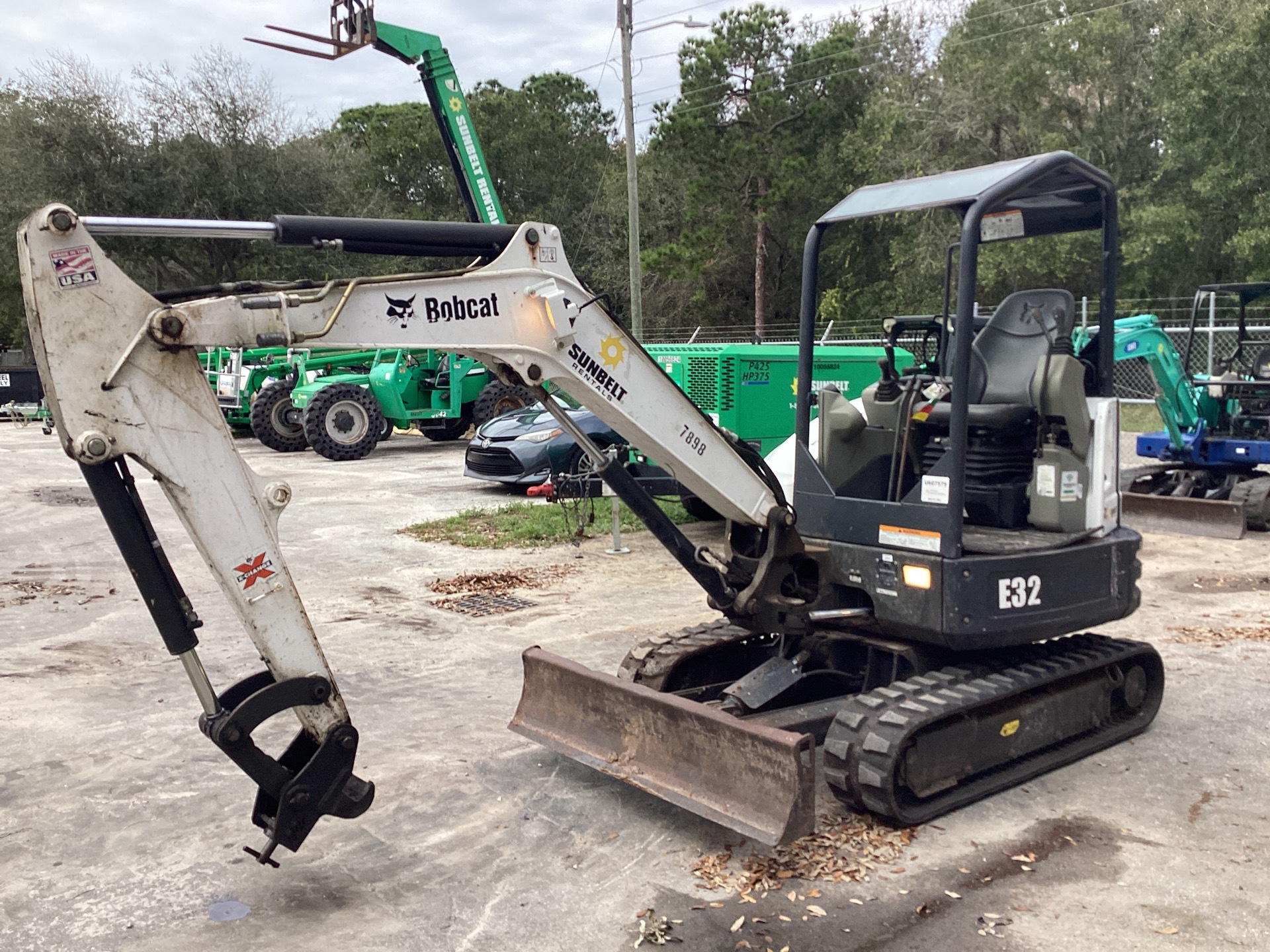 2016 Bobcat E32 Mini Excavator